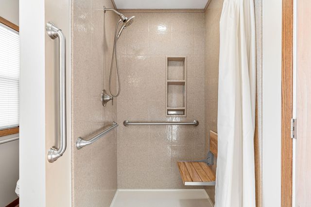 323 Murray Street, Owatonna, MN 55060