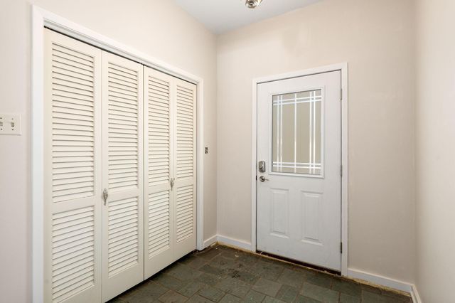 323 Murray Street, Owatonna, MN 55060