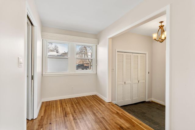 323 Murray Street, Owatonna, MN 55060