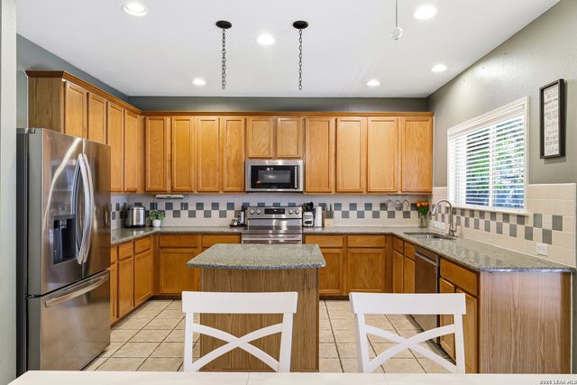 12706 Happy Cedar, Helotes, TX 78023