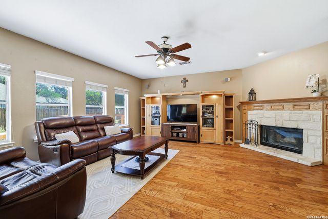12706 Happy Cedar, Helotes, TX 78023