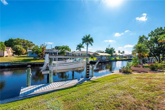 4548 Gulf AVE, North Fort Myers, FL 33903