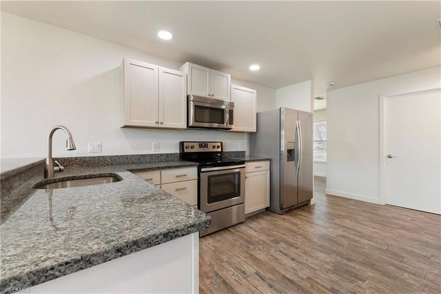 4548 Gulf AVE, North Fort Myers, FL 33903