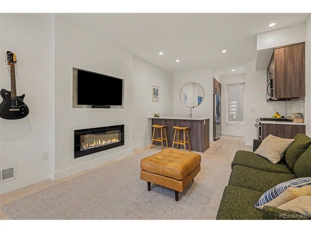 4392 Zenobia St, Denver, CO 80212