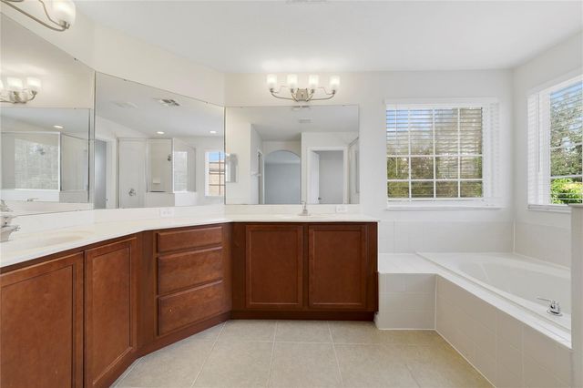 8039 NORTHLAKE PARKWAY, Orlando, FL 32827
