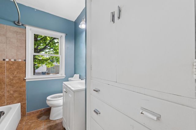 3318 Vincent Avenue N, Minneapolis, MN 55412