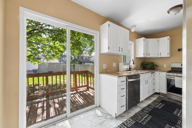 3318 Vincent Avenue N, Minneapolis, MN 55412