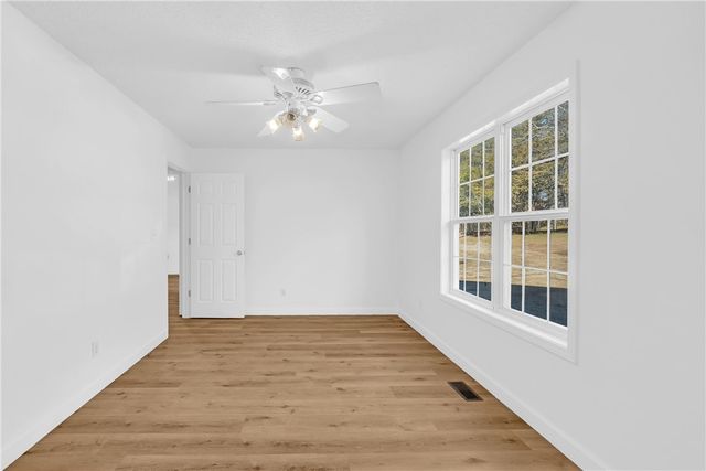 895 Flamingo Lane, Eureka Springs, AR 72631