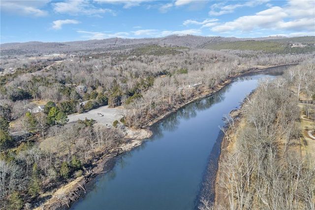 895 Flamingo Lane, Eureka Springs, AR 72631