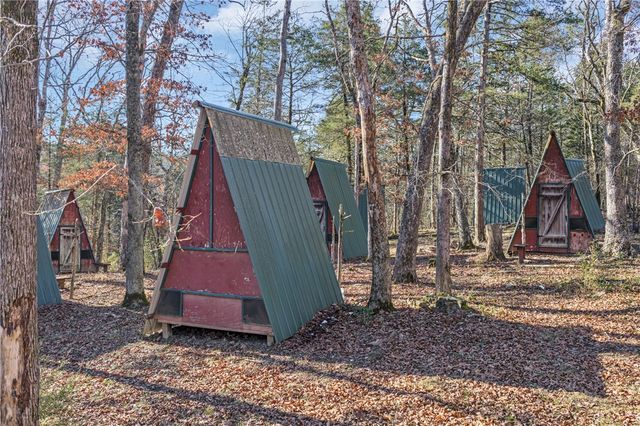 895 Flamingo Lane, Eureka Springs, AR 72631