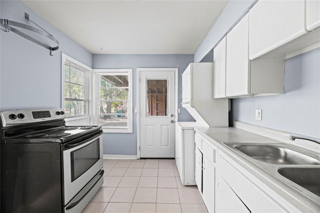 3930 Law Street 2, Houston, TX 77005