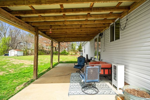 363 N Centerpoint Rd, Portland, TN 37148