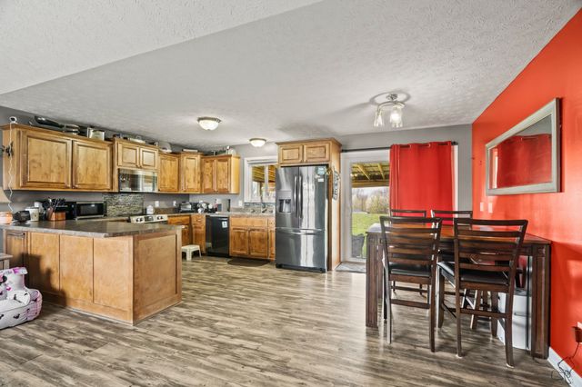 363 N Centerpoint Rd, Portland, TN 37148