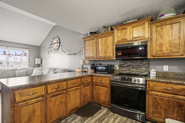 363 N Centerpoint Rd, Portland, TN 37148