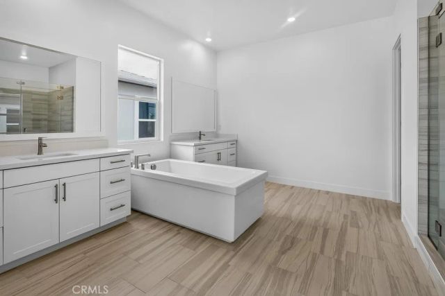 204 Briar Moon, Irvine, CA 92618