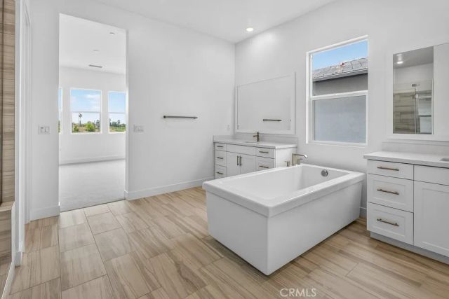 204 Briar Moon, Irvine, CA 92618