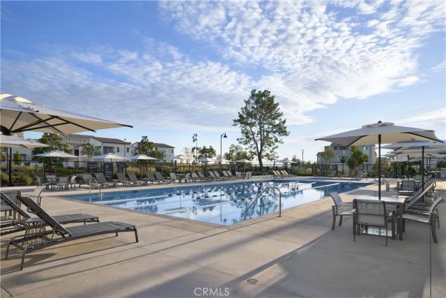 204 Briar Moon, Irvine, CA 92618