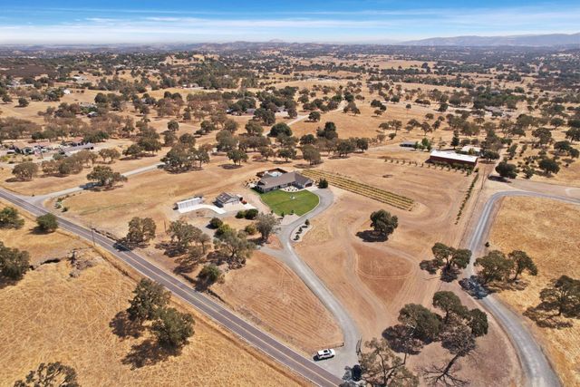 8779 Ospital Rd, Valley Springs, CA 95252