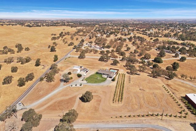 8779 Ospital Rd, Valley Springs, CA 95252