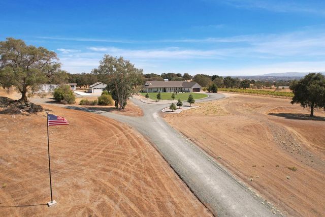 8779 Ospital Rd, Valley Springs, CA 95252