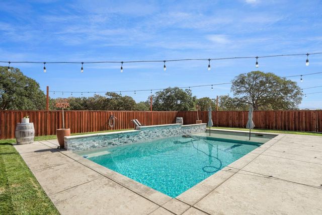 8779 Ospital Rd, Valley Springs, CA 95252