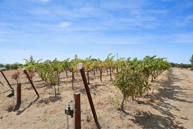 8779 Ospital Rd, Valley Springs, CA 95252