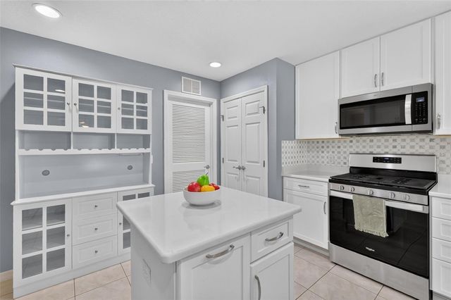 26821 AUGUSTA SPRINGS CIRCLE, Leesburg, FL 34748