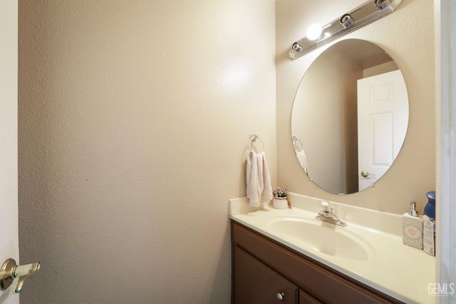 3901 Boswellia Drive, Bakersfield, CA 93311