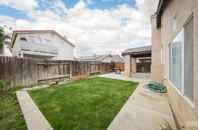 3901 Boswellia Drive, Bakersfield, CA 93311