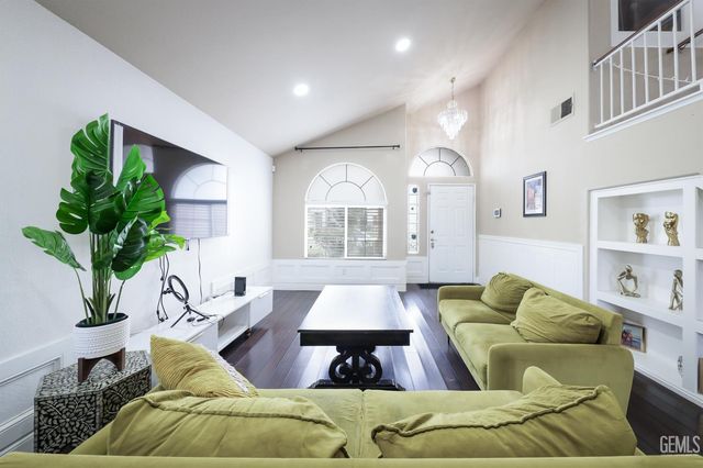 3901 Boswellia Drive, Bakersfield, CA 93311