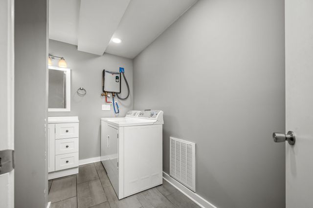 1110 Trinity Dr, Murfreesboro, TN 37129