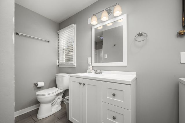 1110 Trinity Dr, Murfreesboro, TN 37129