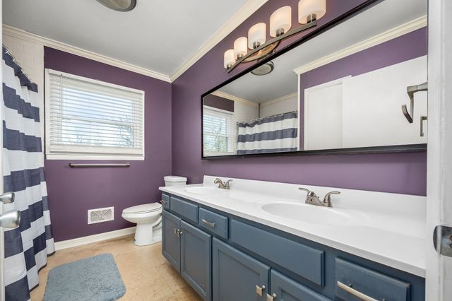 1110 Trinity Dr, Murfreesboro, TN 37129