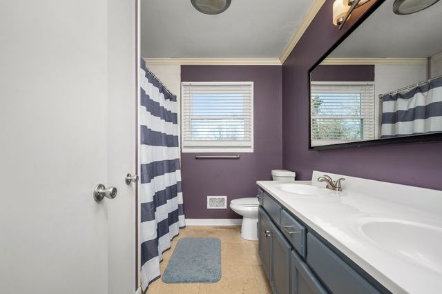 1110 Trinity Dr, Murfreesboro, TN 37129