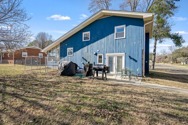 1110 Trinity Dr, Murfreesboro, TN 37129