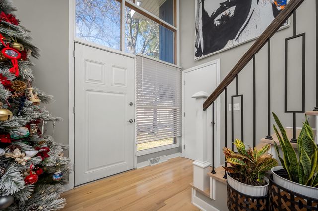 1110 Trinity Dr, Murfreesboro, TN 37129