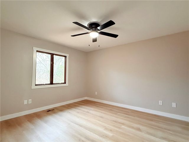 9 Minton Lane, Bella Vista, AR 72715