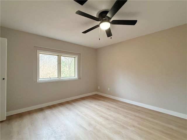 9 Minton Lane, Bella Vista, AR 72715