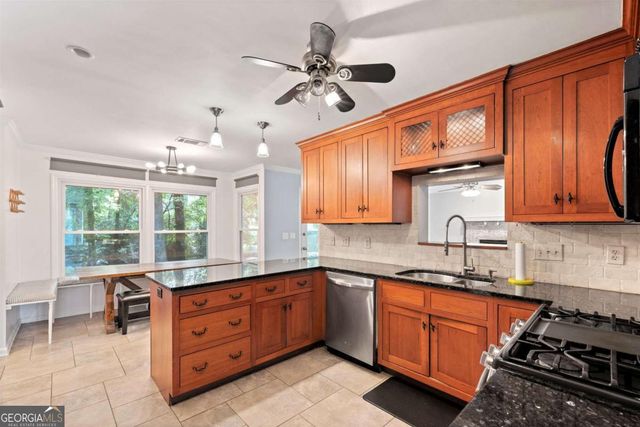 1172 Dogwood Forest Drive NE, Marietta, GA 30068