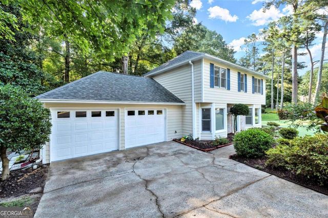1172 Dogwood Forest Drive NE, Marietta, GA 30068