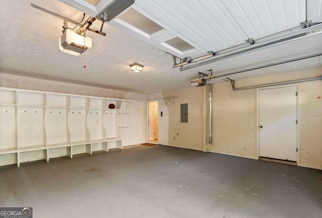 1172 Dogwood Forest Drive NE, Marietta, GA 30068