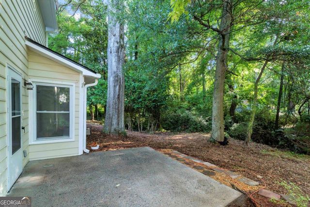 1172 Dogwood Forest Drive NE, Marietta, GA 30068