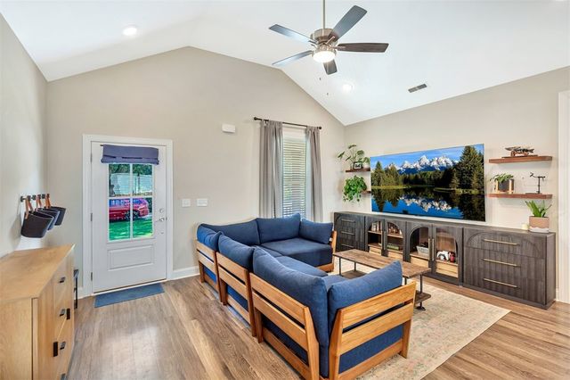 415 Thompson Street, Pendleton, SC 29670