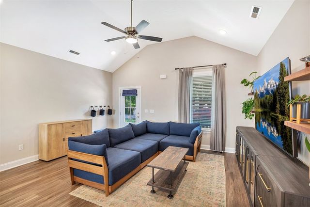 415 Thompson Street, Pendleton, SC 29670