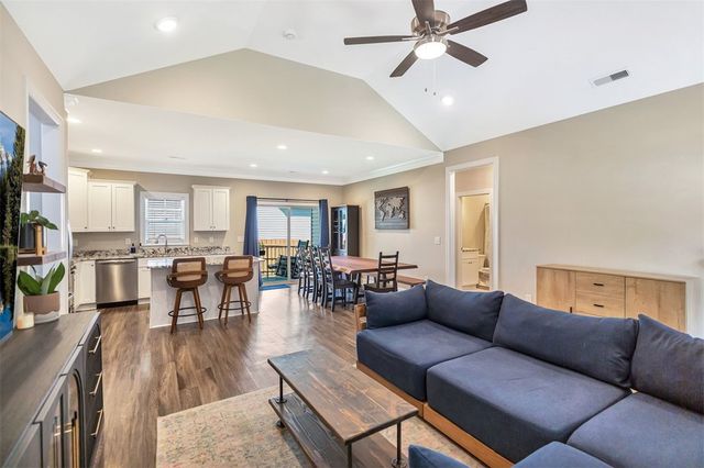 415 Thompson Street, Pendleton, SC 29670