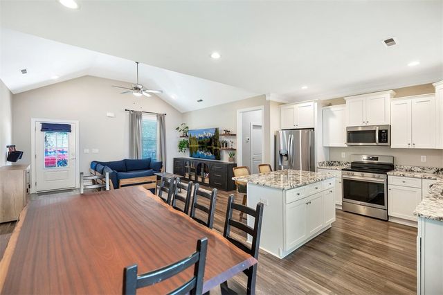 415 Thompson Street, Pendleton, SC 29670