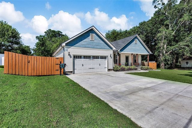 415 Thompson Street, Pendleton, SC 29670