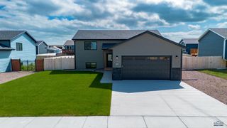 577 ANTIETAM DR, Box Elder, SD 57719
