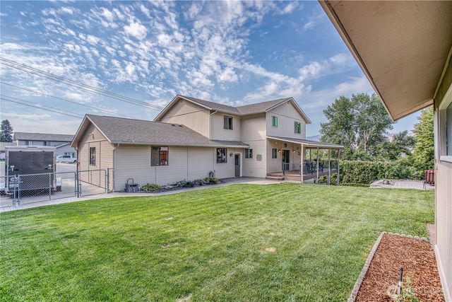 209 27th Street NE, East Wenatchee, WA 98802