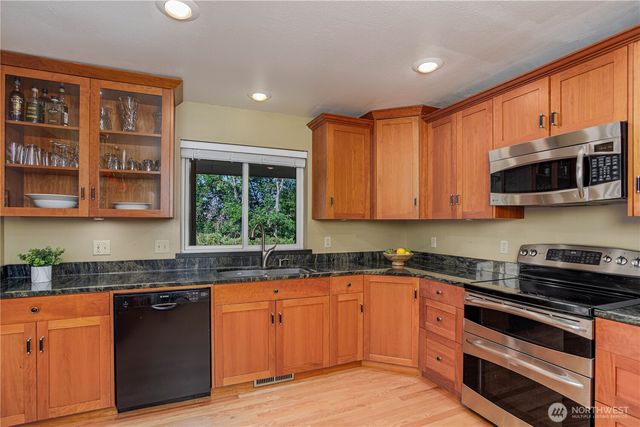 209 27th Street NE, East Wenatchee, WA 98802